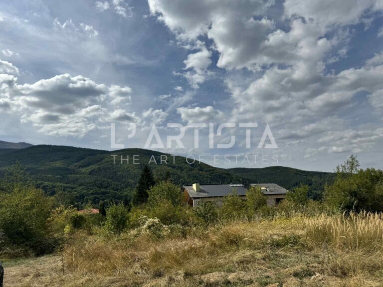 Lot in the mountainous part of the village of Bistritsa - 0