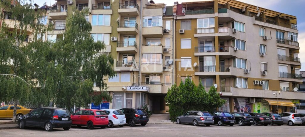 L’ Artista продава тристаен апартамент в широк център на гр.Гоце Делчев!! - 0