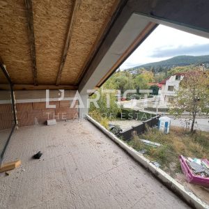 Луксозна къща с 4 спални, просторен двор и панорамна гледка в Малинова долина - 21