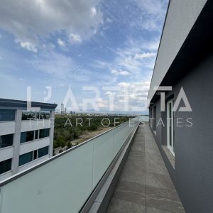 L` Artista presents a bright four-room apartment in the quiet part of Mladost 4 - 9.