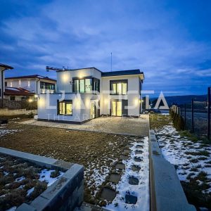 Spacious house with modern architecture at the foot of Vitosha Mountain, Bistritsa village - 0
