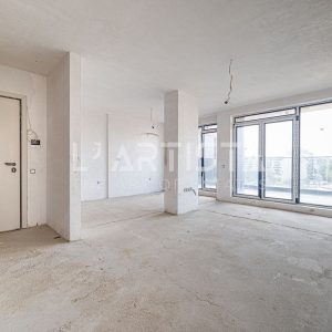 Просторен тристаен апартамент в кв. Манастирски ливади - изток - 0
