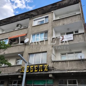 Two-bedroom brick apartment in the heart of Peshtera - 11