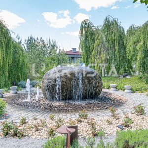 Luxury house with a 900-square-meter yard in the prestigious gated community Delta Hill, Kladnitsa Village - 14