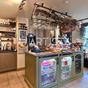 Търговски обект с лице на две улици, обзаведен по дизайнерски проект като от корица на списание - 7