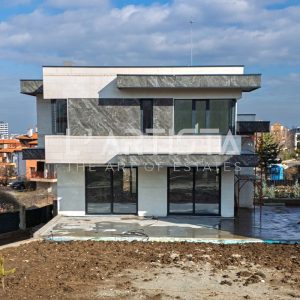 Къща пред АКТ 16 с покривна тераса в м. Ботаническа градина кв. Драгалевци - 3