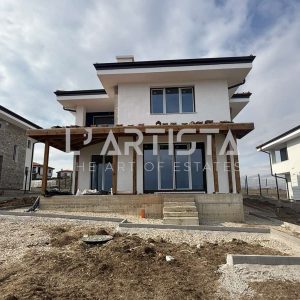 Самостоятелна къща с живописна гледка в с. Гурмазово - 2