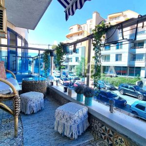 Просторен, стилен и уютен двустаен апартамент в кв. Лозенец, ж. г. "Южен парк" - 8