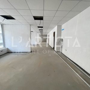 Търговски обект на бул. "Черни връх" - 4