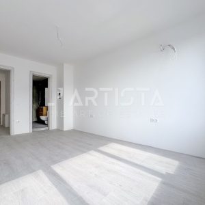 Светъл, просторен тристаен апартамент, в луксозна тухлена сграда с акт 16 от 2024 година - 2