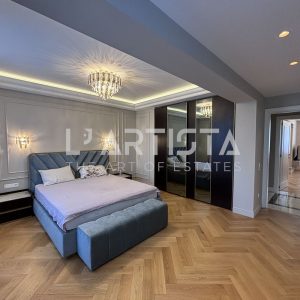 Луксозен тристаен апартамент в Център - 13