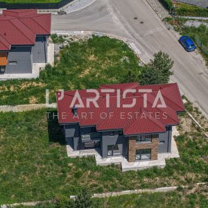 Luxury house with a 900 sq. m. yard in the prestigious gated community Delta Hill, Kladnitsa Village - 2