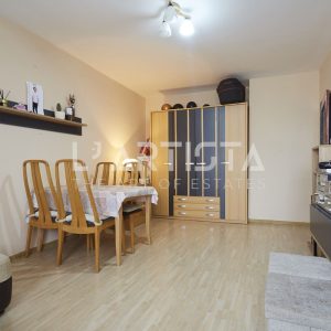 Тристаен апартамент в Банишора - 2