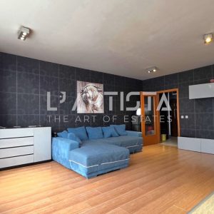 L'artista presents a fully furnished two-bedroom apartment in the Gloria Palace complex, located in one of the greenest and most peaceful areas - 2