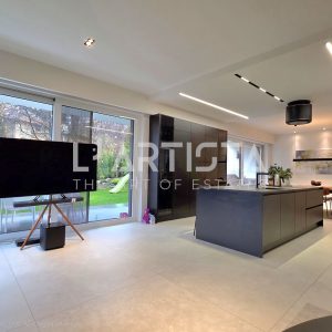 Къща в гр. София, в.з. Малинова долина - 0