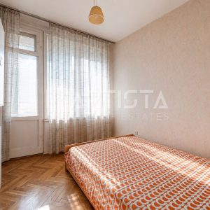 Two-bedroom apartment converted into a three-bedroom apartment in the Hladilnika neighborhood, 6 Kozyak Street