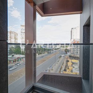 Просторен тристаен апартамент в кв. Манастирски ливади - изток - 15
