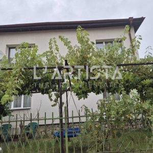 Separate floor of a house in Pernik - 0
