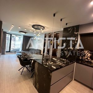 Тристаен апартамент в кв. Кръстова Вада - 4