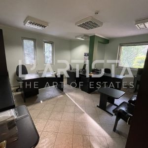 Office for rent - 12