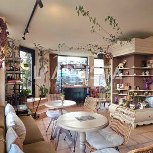 Търговски обект с лице на две улици, обзаведен по дизайнерски проект като от корица на списание - 4