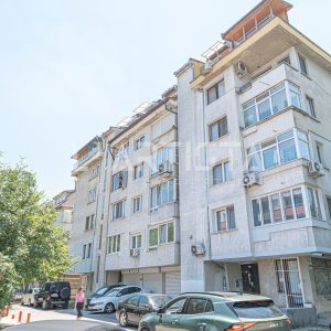 Просторен двустаен апартамент със страхотна гледка към Витоша! - 17