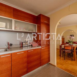 Продава 3-стаен гр. София, Докторски паметник - 4