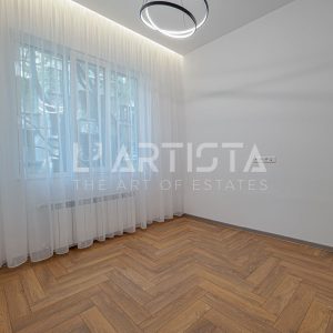 Луксозен тристаен апартамент в Центъра на метри от „Руски паметник“ - 14