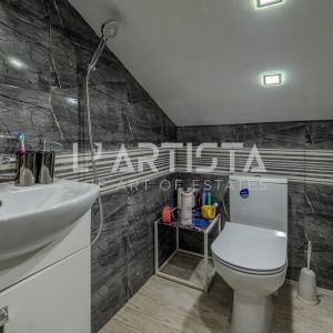 Къща с басейн в с. Лозен - 10