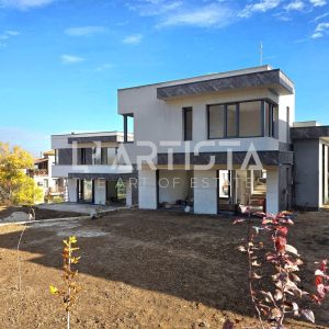 Къща пред АКТ 16 с покривна тераса в м. Ботаническа градина кв. Драгалевци - 0